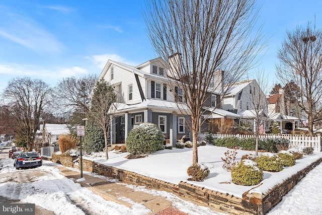 view of front property