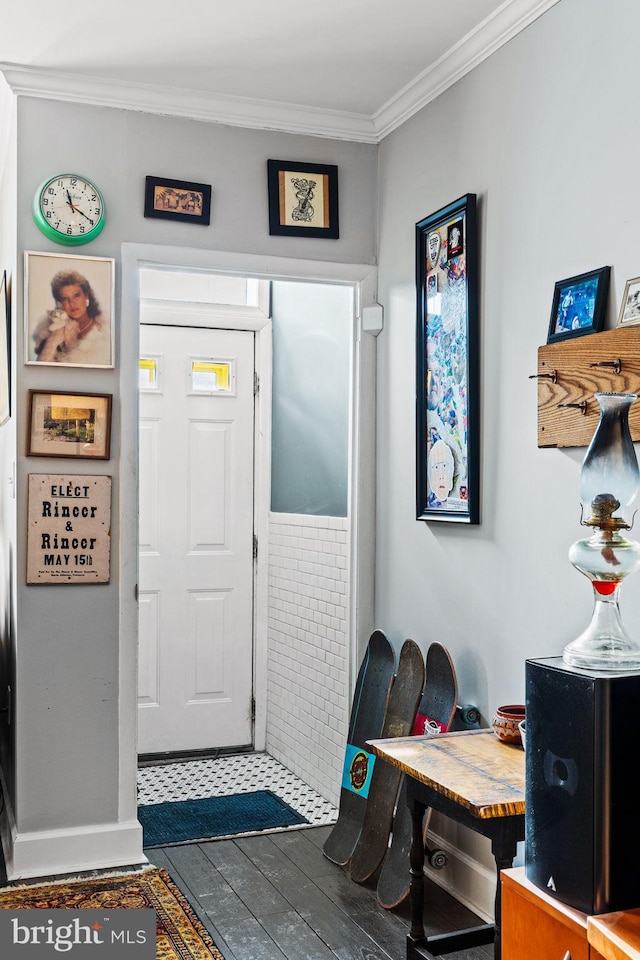 foyer entrance with ornamental molding