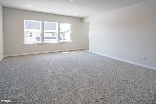 view of carpeted spare room