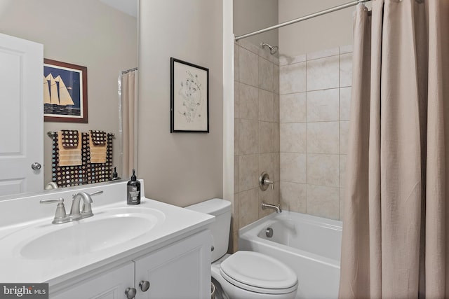 full bathroom featuring vanity, toilet, and shower / bath combo