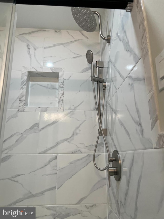 interior details with tiled shower