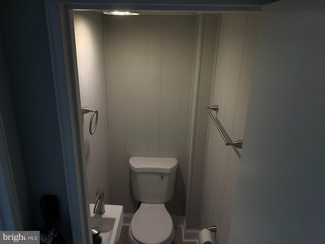 bathroom featuring toilet