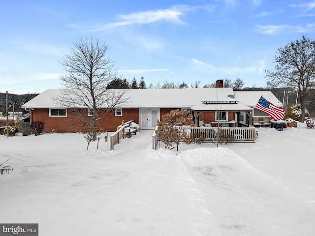 view of front of property