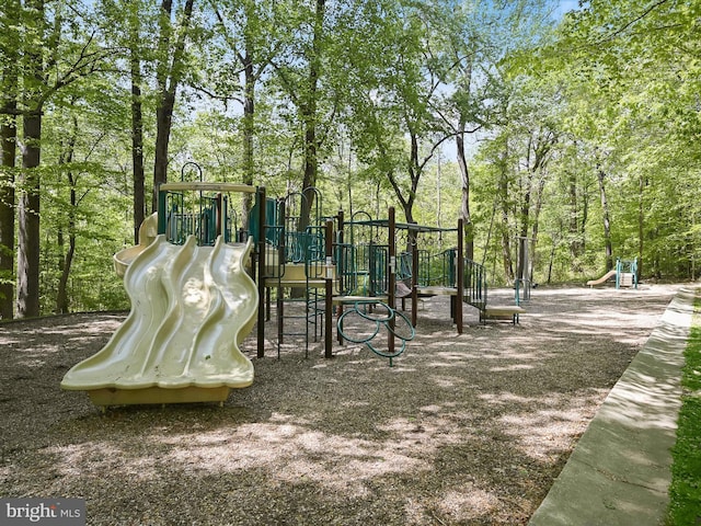 6422 Frothingham Ct, Elkridge, MD 21075 - view of community jungle gym