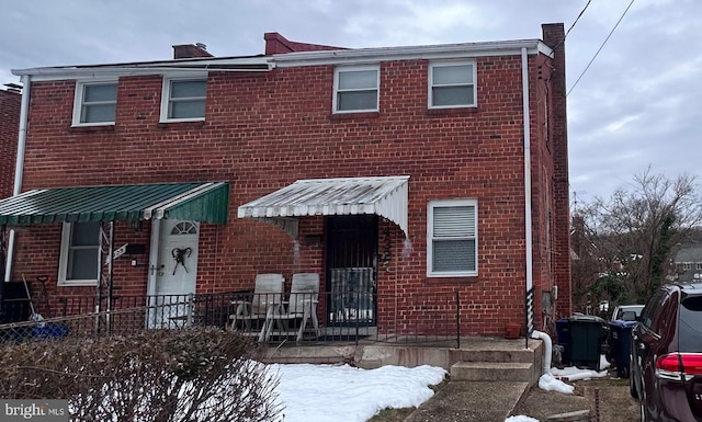 view of front of home