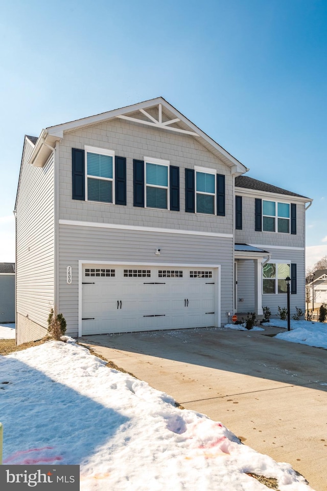 view of front facade featuring a garage