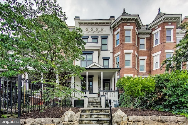 view of front facade featuring covered porch