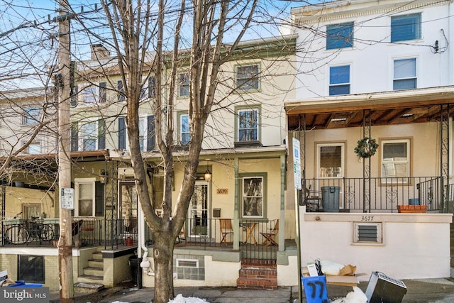 view of townhome / multi-family property