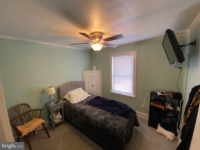 bedroom featuring crown molding, ceiling fan, and carpet flooring