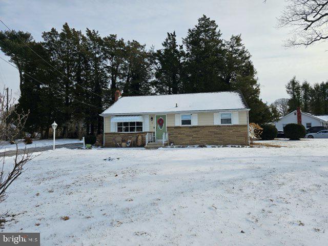 view of front of house