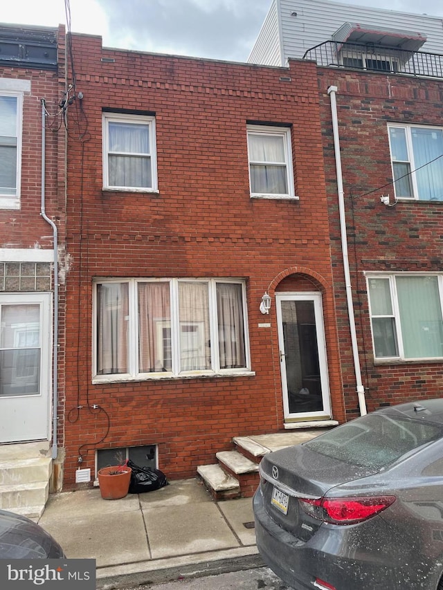 view of townhome / multi-family property