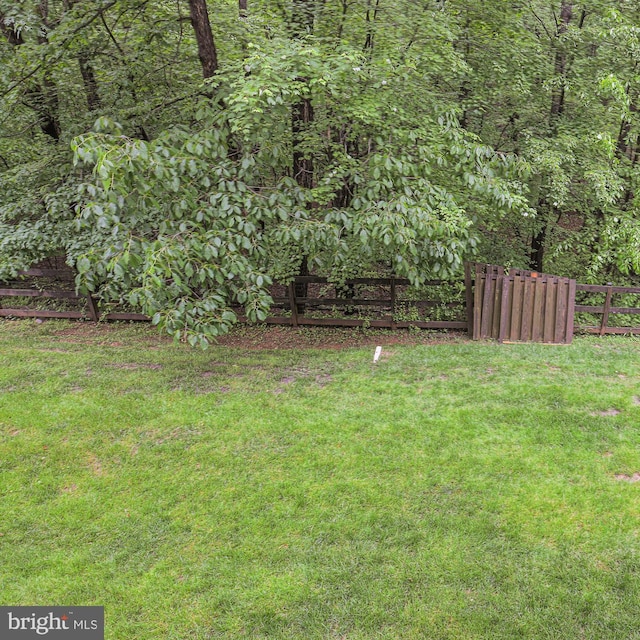 12011 Tralee Rd Unit 203, Lutherville Timonium, MD 21093 - view of yard