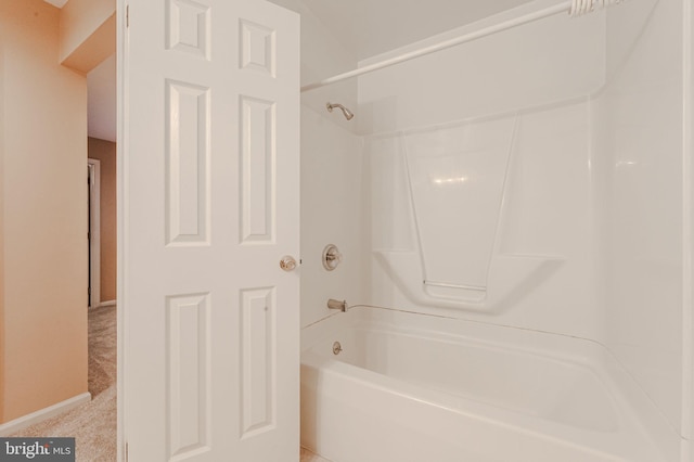 bathroom featuring shower / tub combination