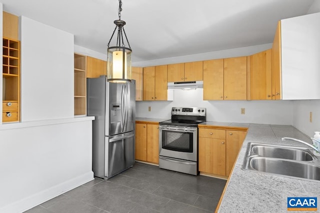 kitchen with hanging light fixtures, stainless steel appliances, sink, and light brown cabinets