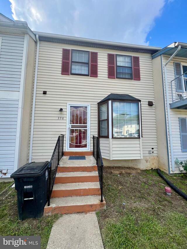 398 Harry S Truman Dr, Upper Marlboro, MD 20774 - multi unit property featuring entry steps