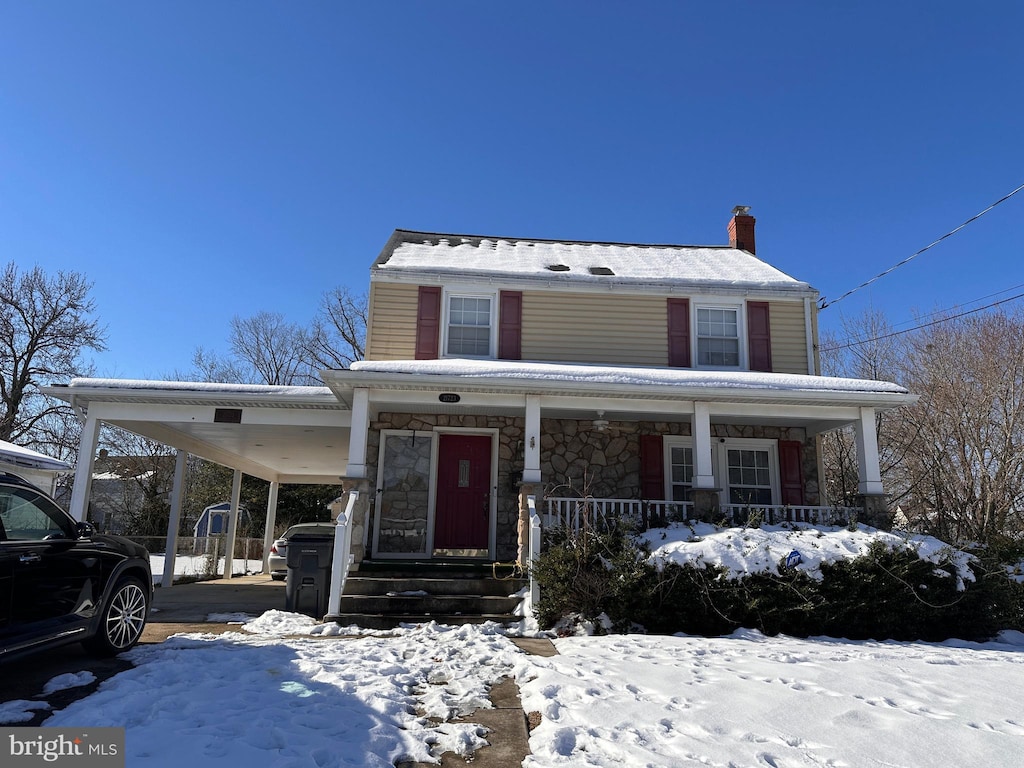 view of front of house with covered porch