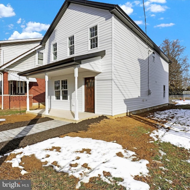 view of front of house featuring covered porch