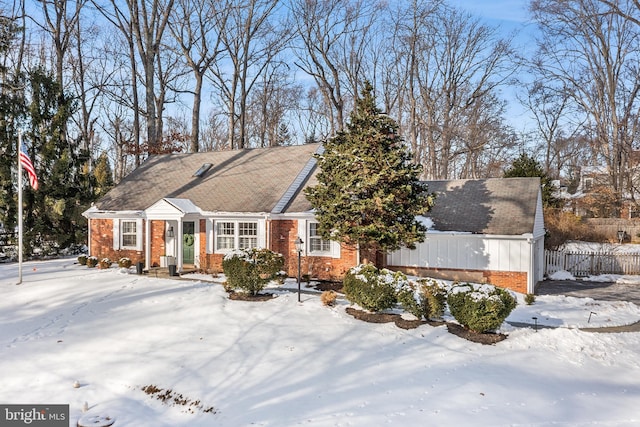 view of front of property