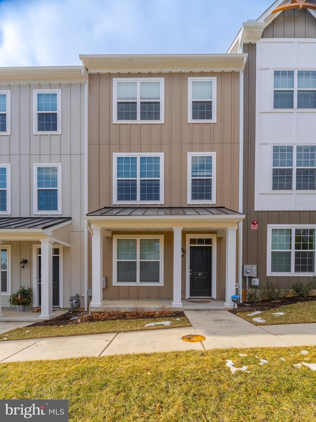 view of townhome / multi-family property