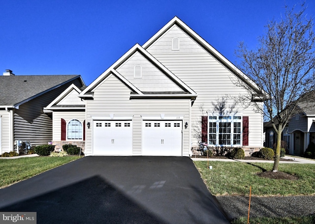 view of front of home with a front lawn