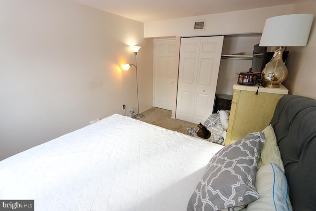 bedroom featuring carpet flooring