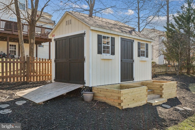 view of outbuilding