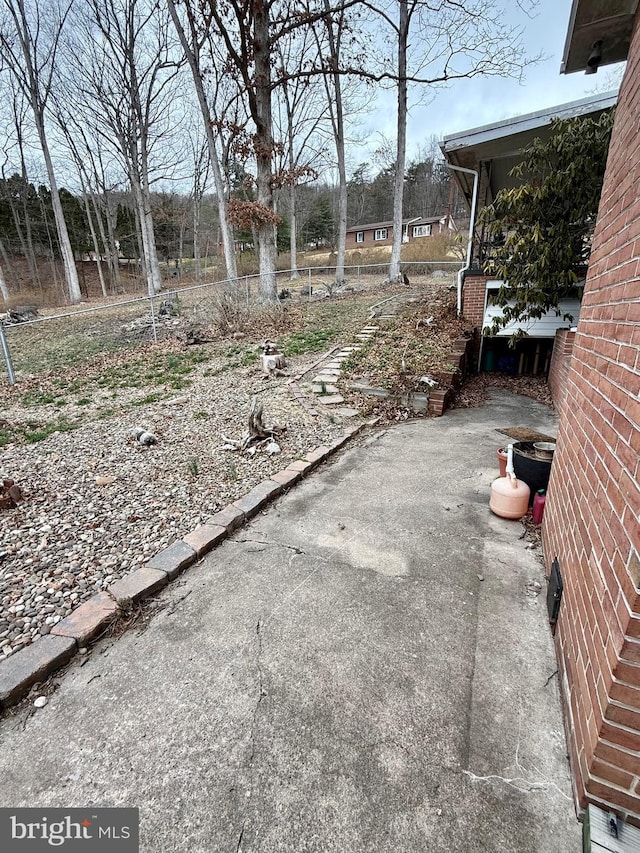 view of yard with a patio