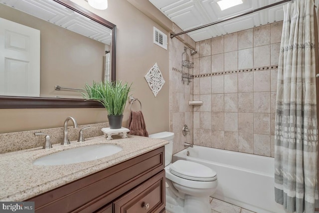 full bathroom with shower / bathtub combination with curtain, vanity, and toilet