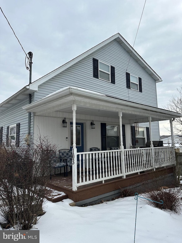 view of front of property with covered porch