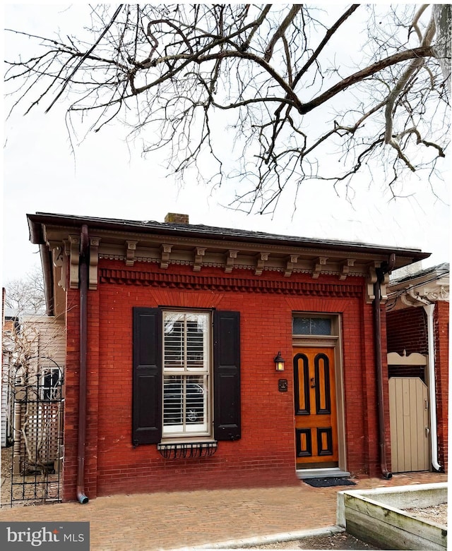 view of front of property with brick siding