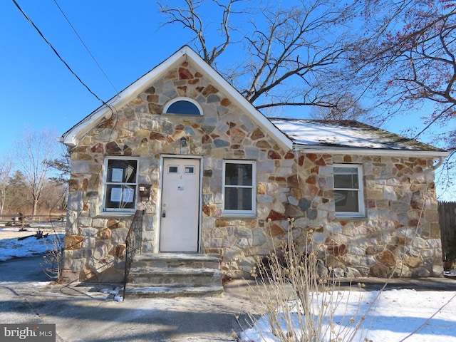 view of front of property