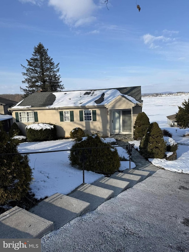 view of front of home