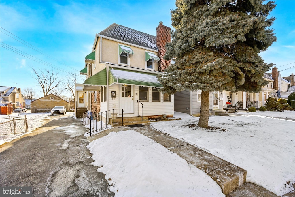 view of front of home