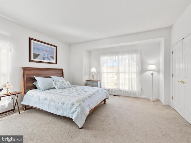 bedroom with carpet flooring