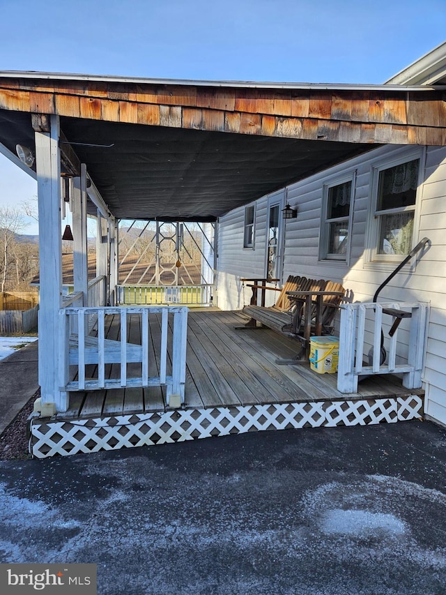 view of wooden deck