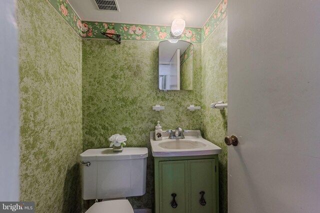 1 Keats Dr, Claymont, DE 19703 - bathroom featuring vanity and toilet