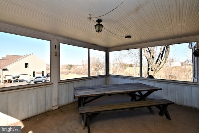 view of sunroom / solarium