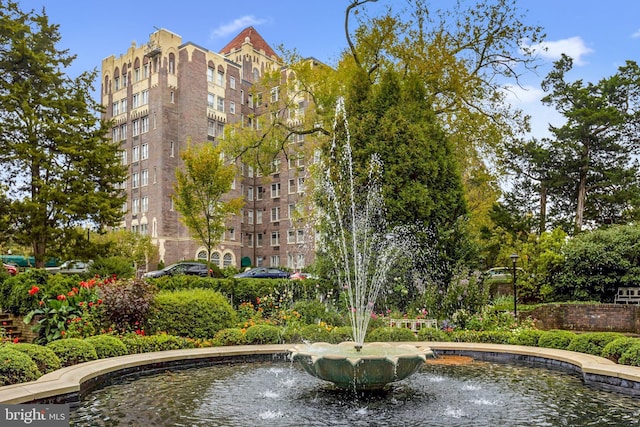 view of home's community featuring a water view