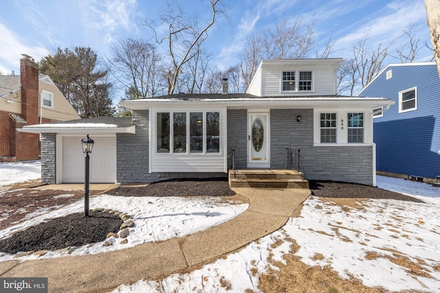 view of front of house featuring a garage