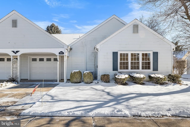 view of front of house featuring a garage