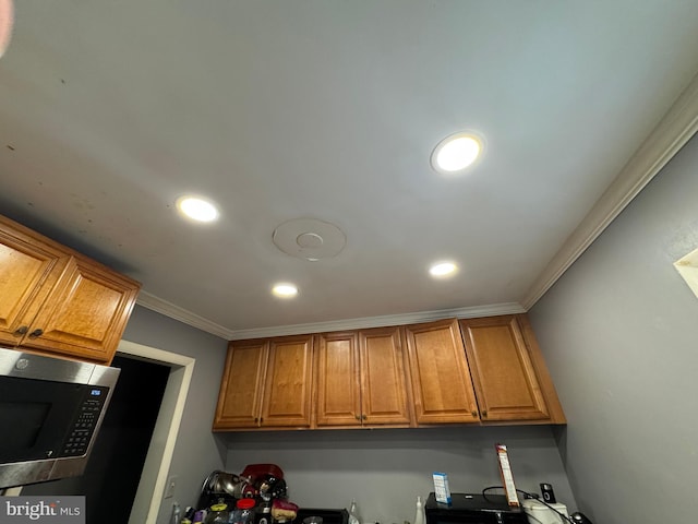 kitchen with ornamental molding