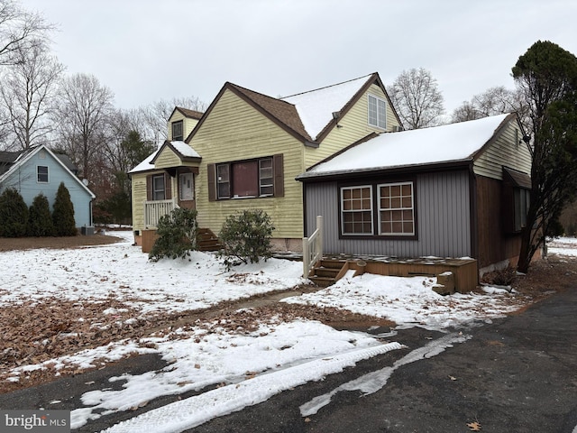 view of front of property