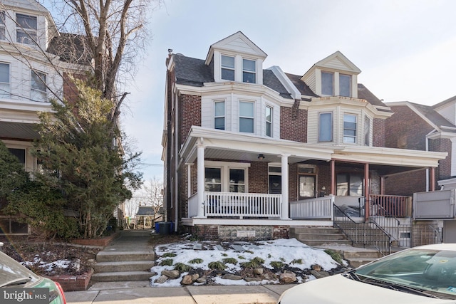 view of front of home with a porch