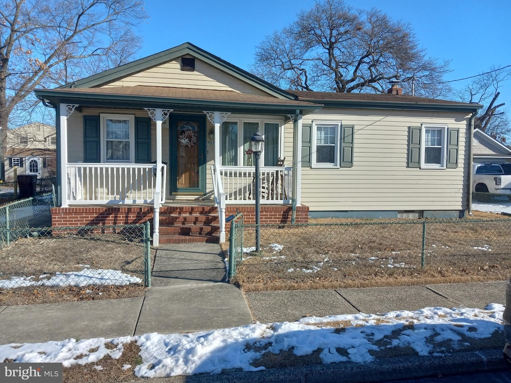 view of front facade with covered porch