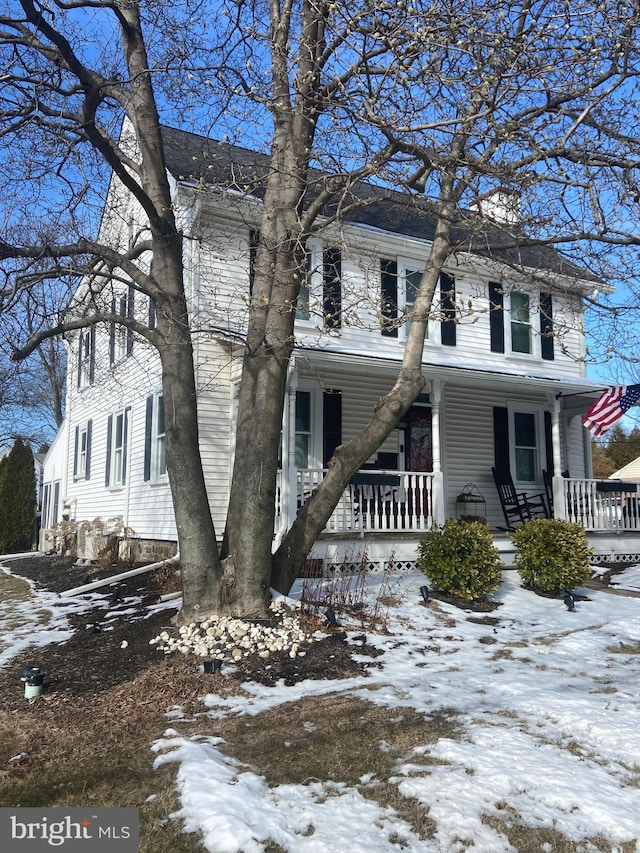 view of front of property with covered porch