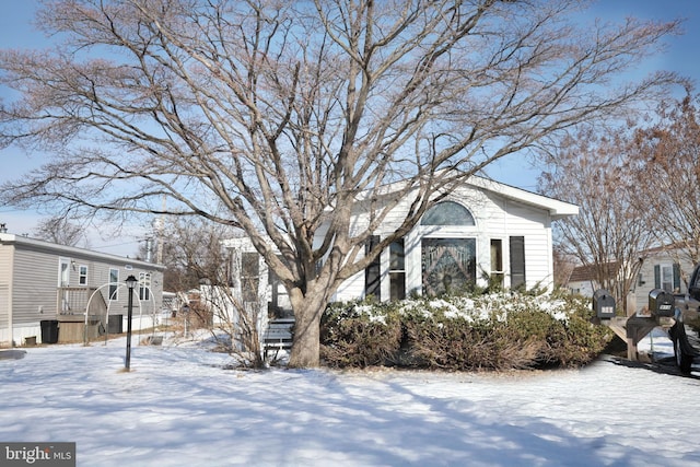 view of front of property