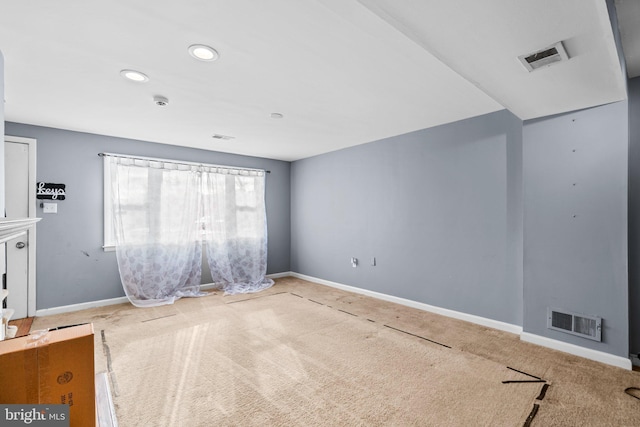 empty room with carpet