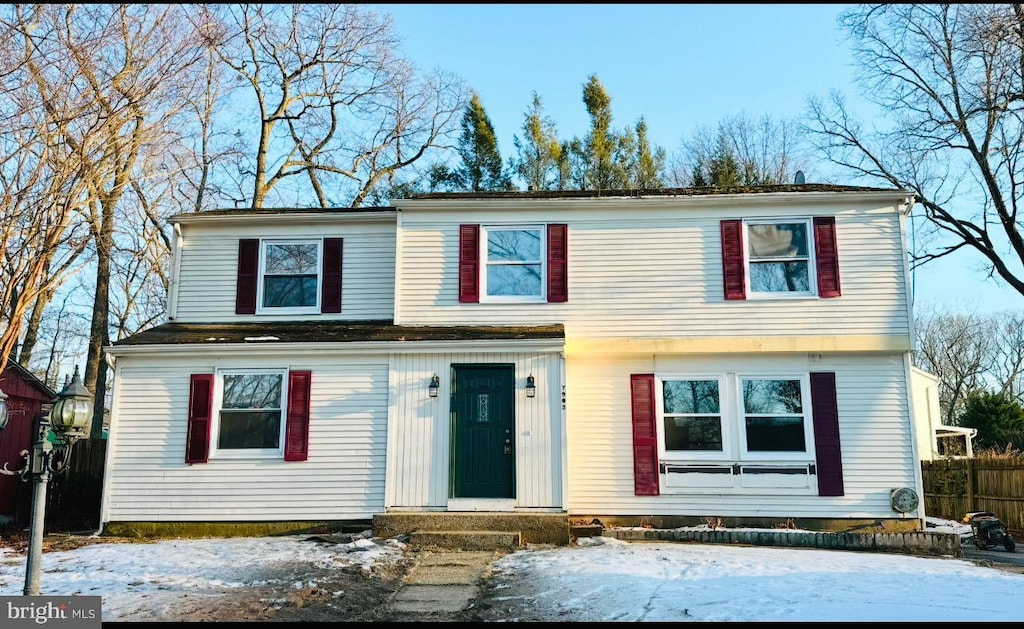 view of front of property