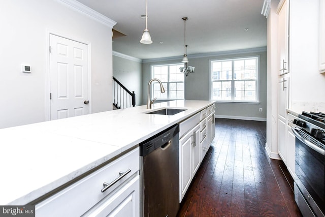 kitchen featuring appliances with stainless steel finishes, dark hardwood / wood-style floors, sink, hanging light fixtures, and crown molding