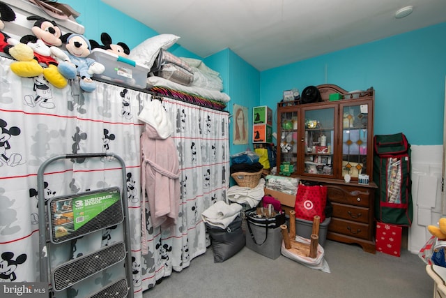 bedroom featuring carpet flooring